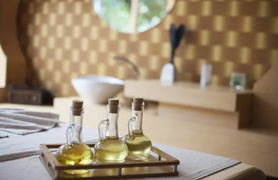 Que tipo de mobília de lobby de alta qualidade vai favorecer o hotel?