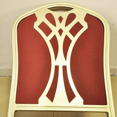 Cadeira de banquete de hotel durável em estrutura de alumínio