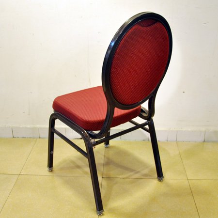 Cadeira de alumínio com encosto flexível para hotel e restaurante com empilhável