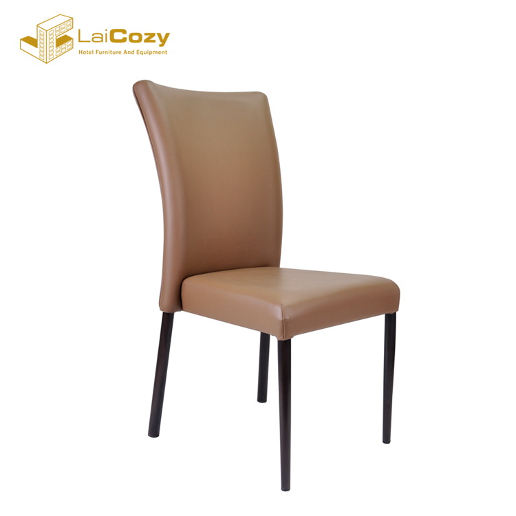 Cadeiras de banquete com estrutura met&aacute;lica