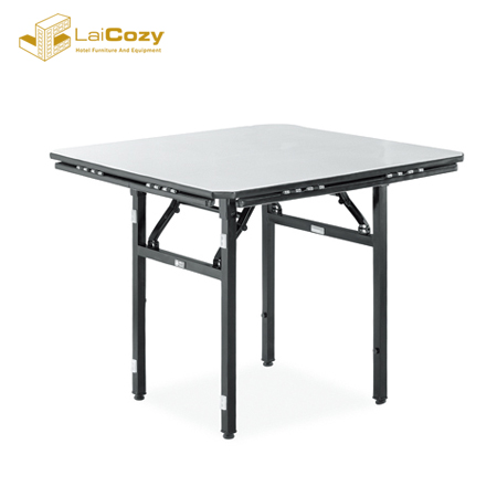 Mesa quadrada dobr&aacute;vel para restaurante