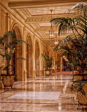 lobby-398845_640.jpg