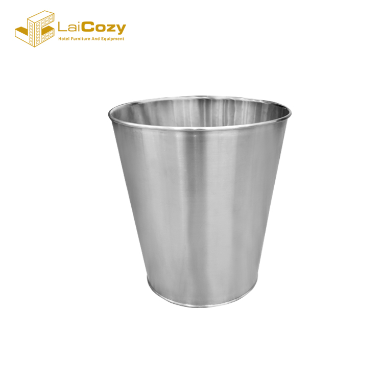 Lixeiras internas de quartos de hotel